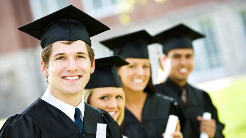 Подбор персонала начального уровня (студенты)