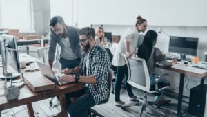 ЯК ЗАЛУЧИТИ ПЕРСОНАЛ ДО ВПРОВАДЖЕННЯ, ЩОБ ЗРОБИТИ ЦЕ ШВИДКО